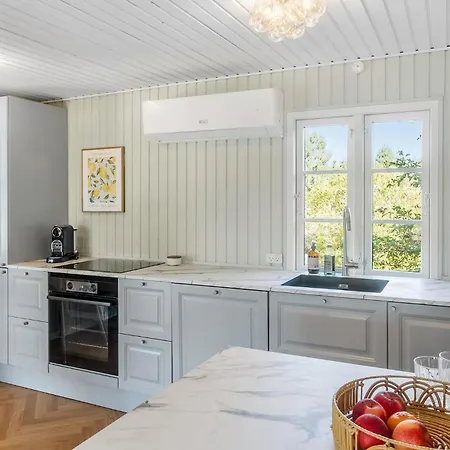 Pet Friendly In With Wifi Rødby